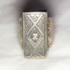 Engraved antique look sterling ring size 8